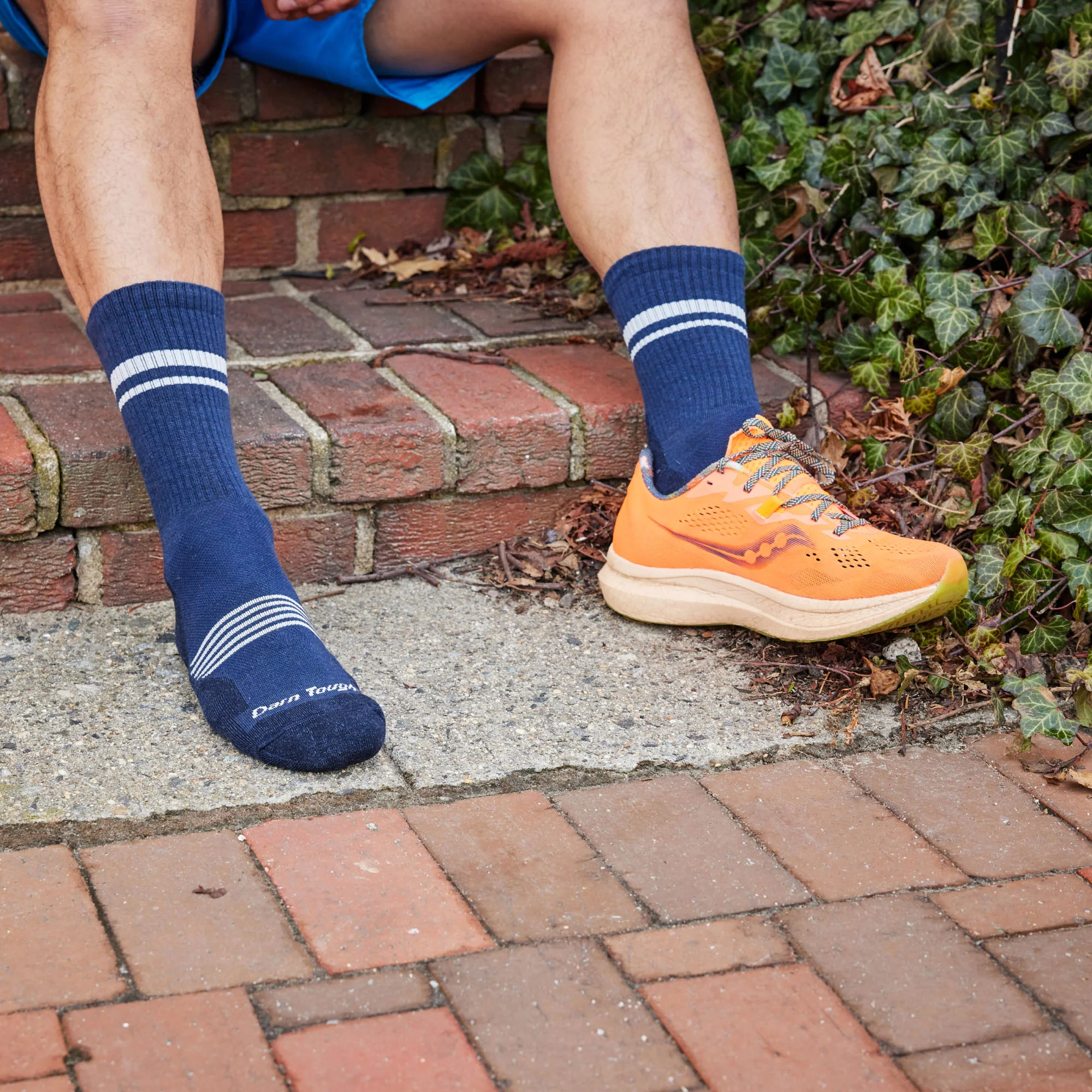 Men's Element Micro Crew Lightweight Running Socks - Image 4