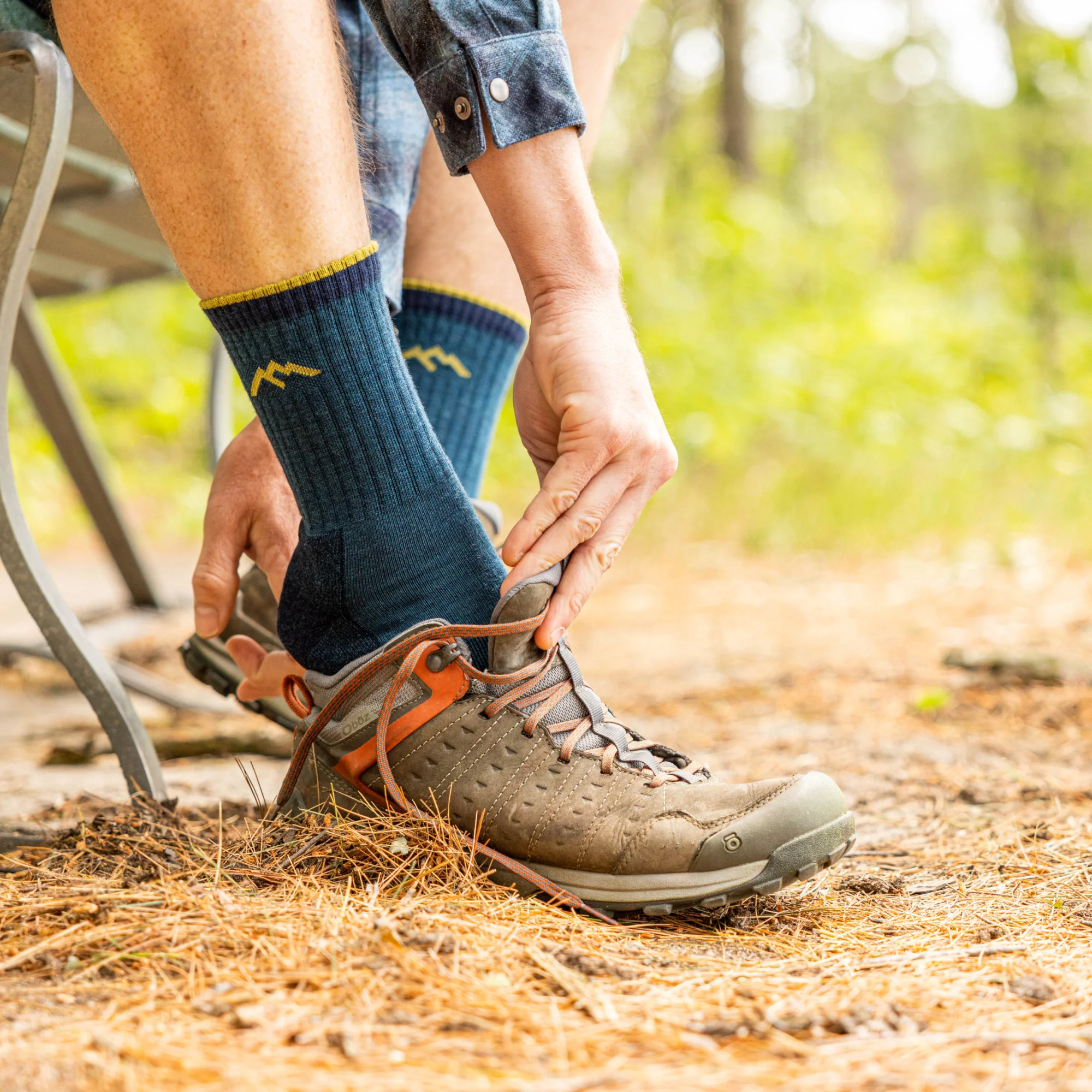 Men's Hiker Micro Crew Midweight Hiking Socks - Image 21