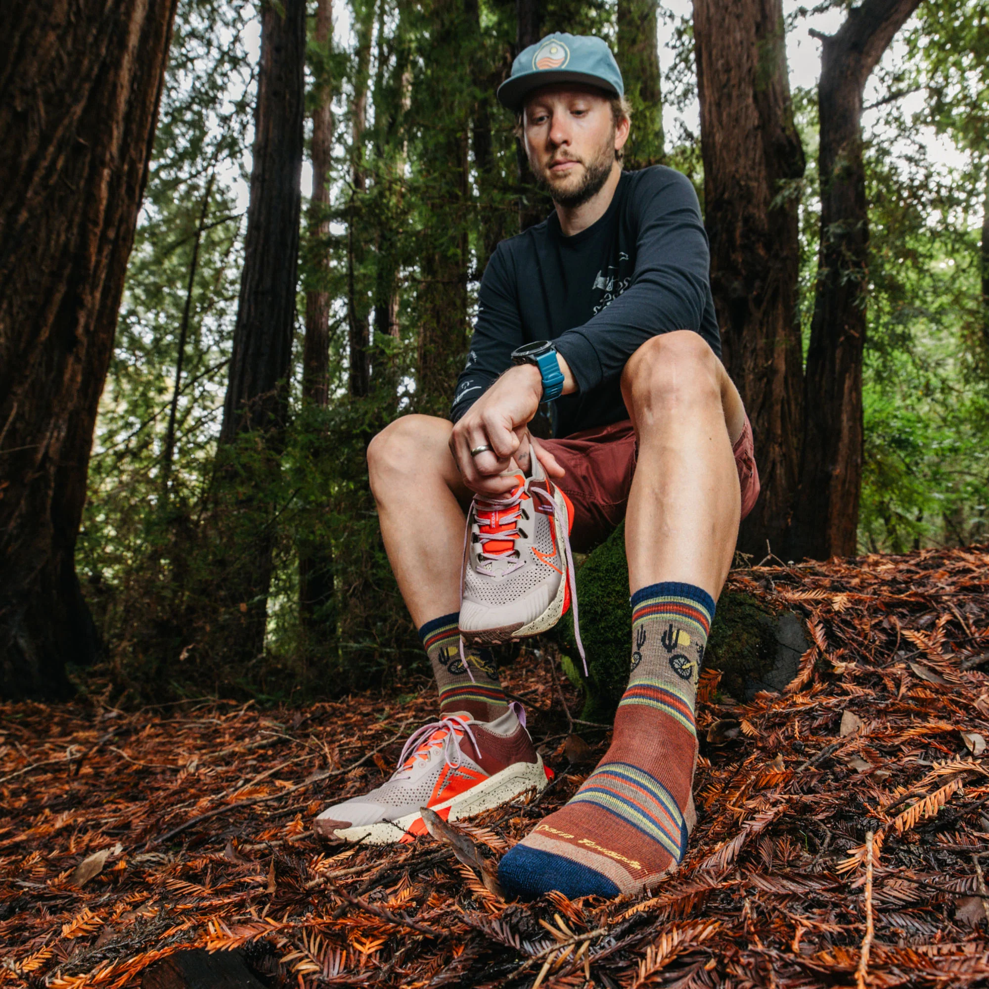 Men's Willoughby Micro Crew Lightweight Hiking Socks - Image 4