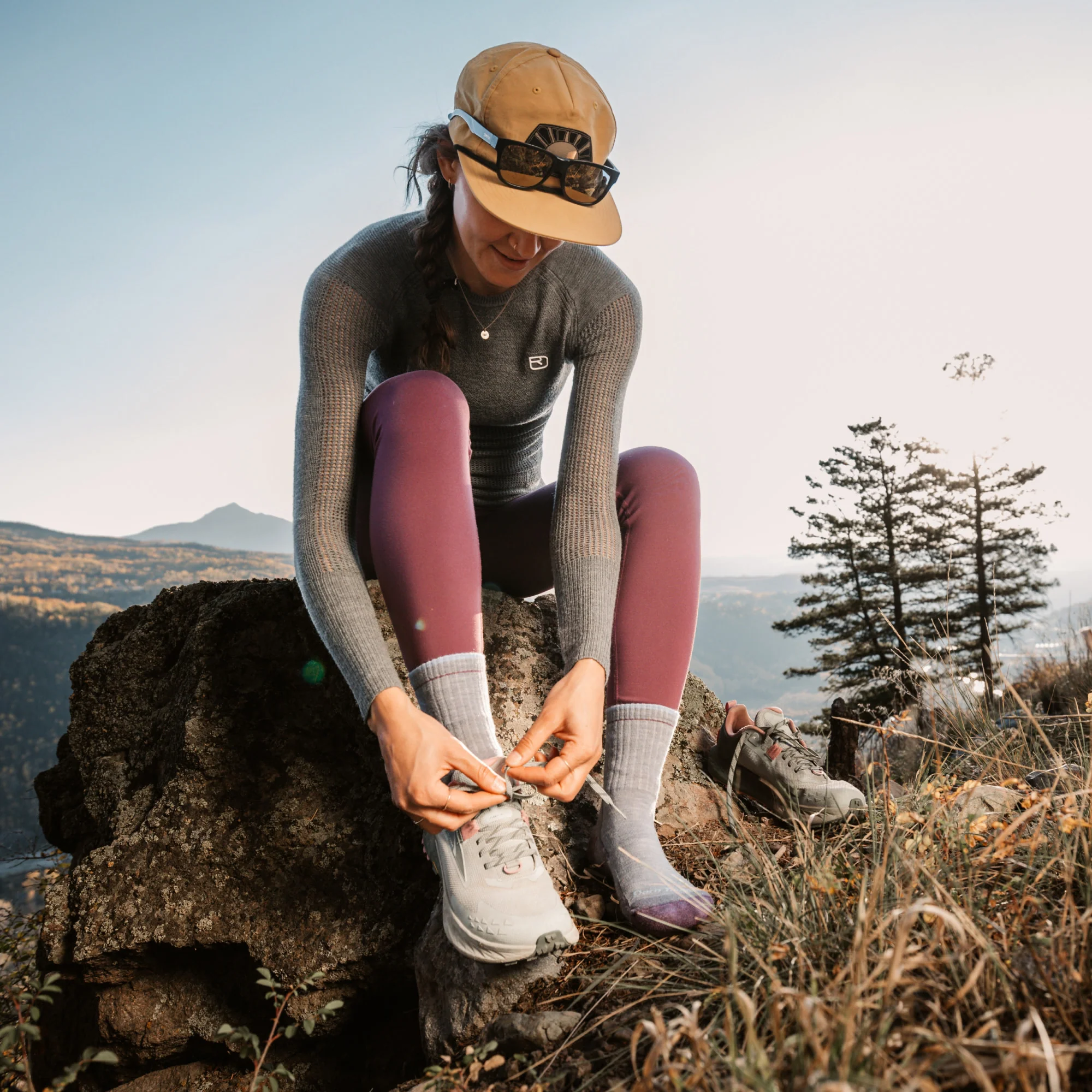 Women's Hiker Micro Crew Midweight Hiking Socks - Image 5