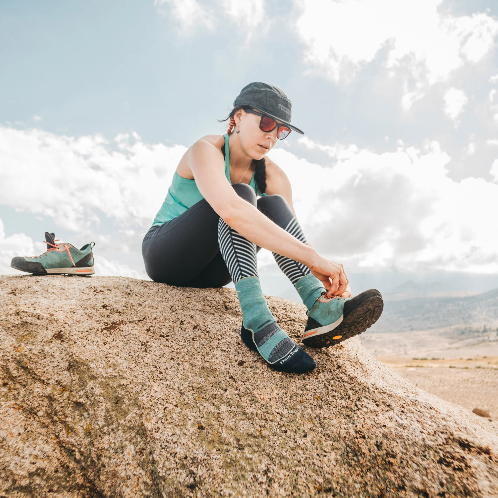 Women's Light Hiker Micro Crew Lightweight Hiking Socks - Image 9